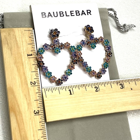 BaubleBar Magnolia Drop Heart Shape Multi-Color Fashion Earrings Blue 74666 New - Picture 14 of 16